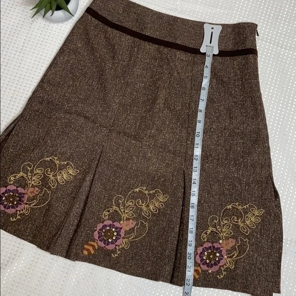 MADISON Studio Skirt with Embroidery - Picture 4 of 5